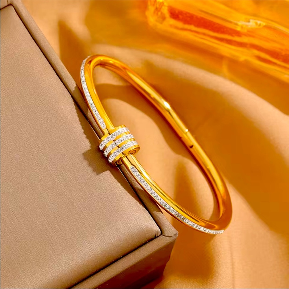 Titanium Steel Gold Bangle Bracelet - Inlaid With Zircon